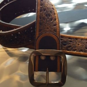 Lucky Brand. Lather Belt